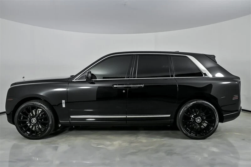 2019 Rolls-Royce Cullinan - Image 8 of 12