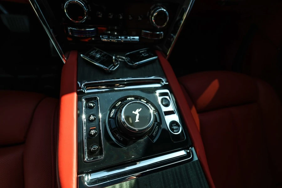 2019 Rolls-Royce Cullinan - Image 24 of 31
