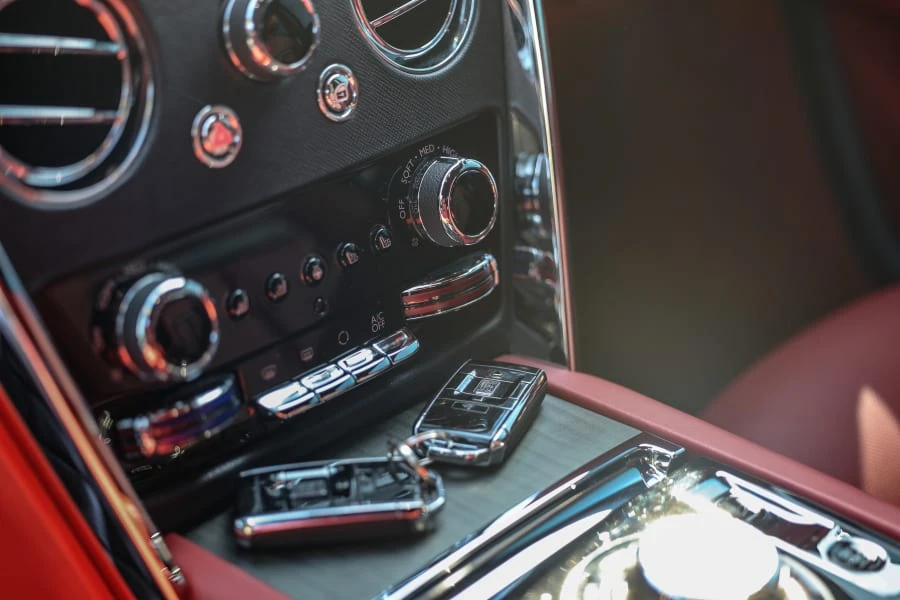 2019 Rolls-Royce Cullinan - Image 29 of 31