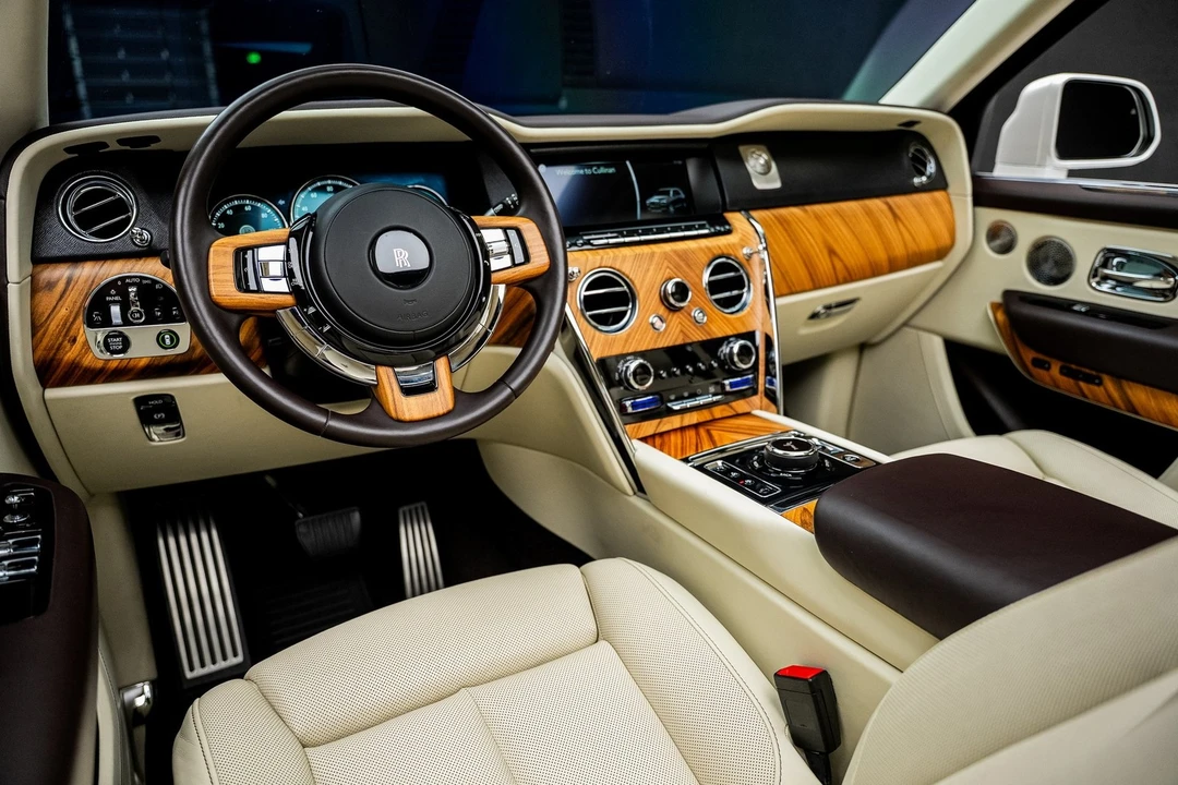 2019 Rolls-Royce Cullinan - Image 2 of 21