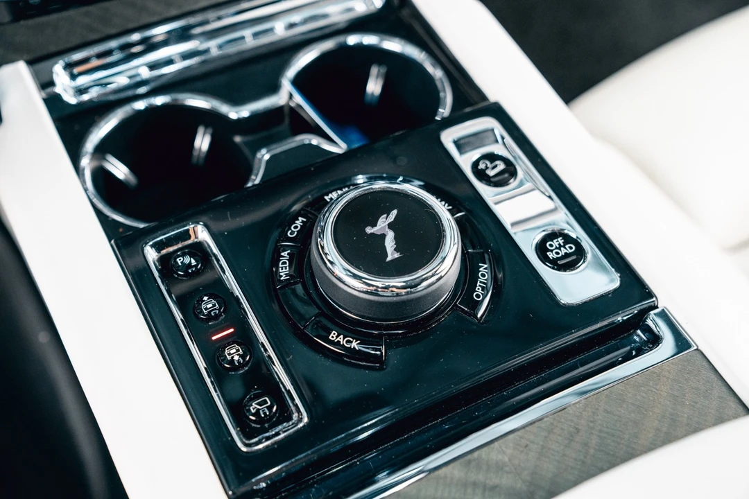 2019 Rolls-Royce Cullinan - Image 19 of 25