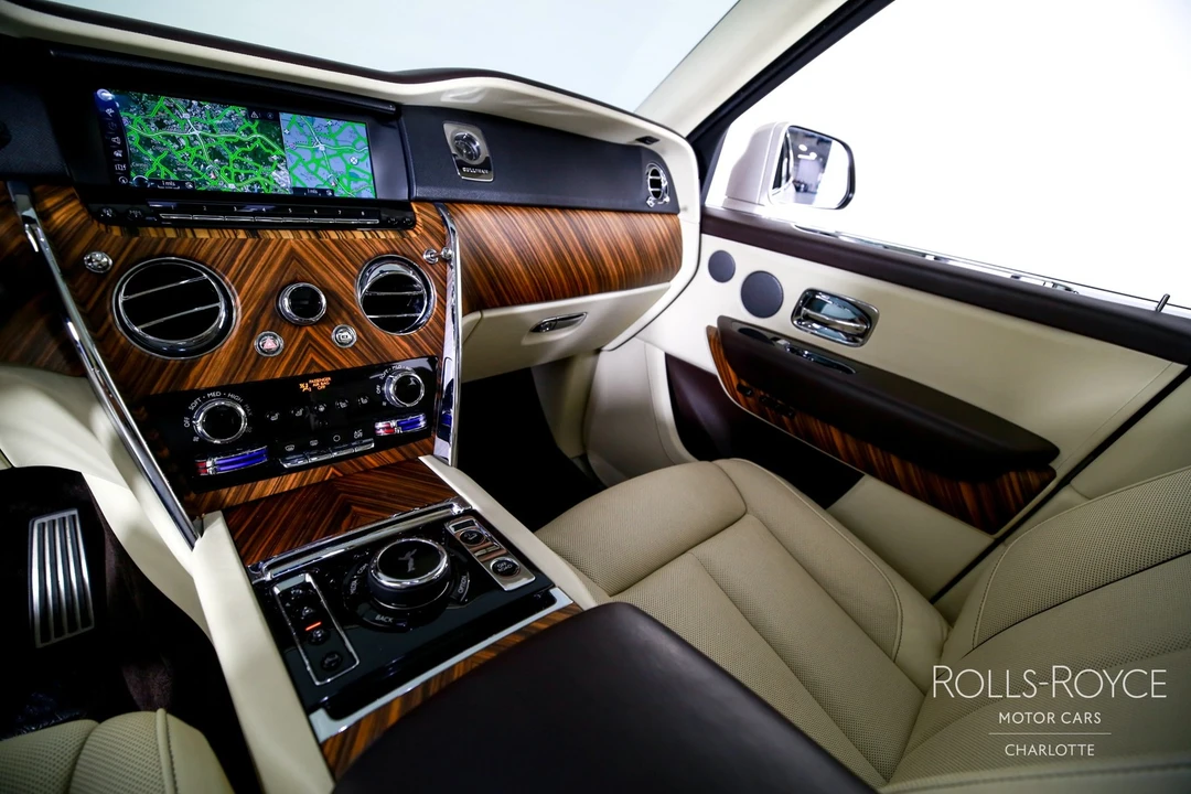 2019 Rolls-Royce Cullinan - Image 14 of 31