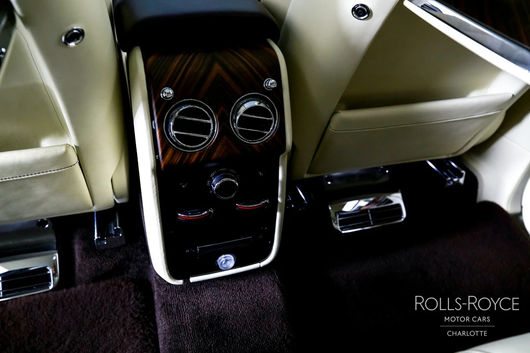 2019 Rolls-Royce Cullinan - Image 20 of 31