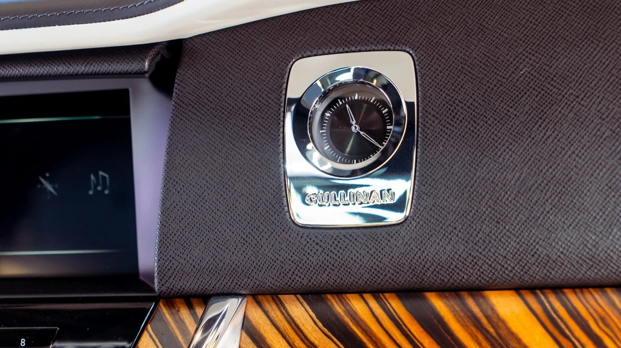 2019 Rolls-Royce Cullinan - Image 16 of 27