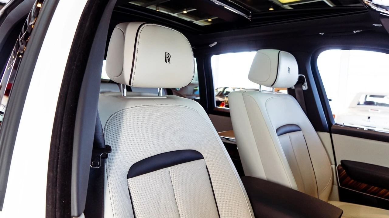 2019 Rolls-Royce Cullinan - Image 19 of 27