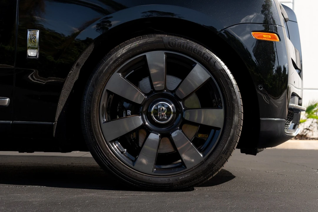2019 Rolls-Royce Cullinan - Image 9 of 12