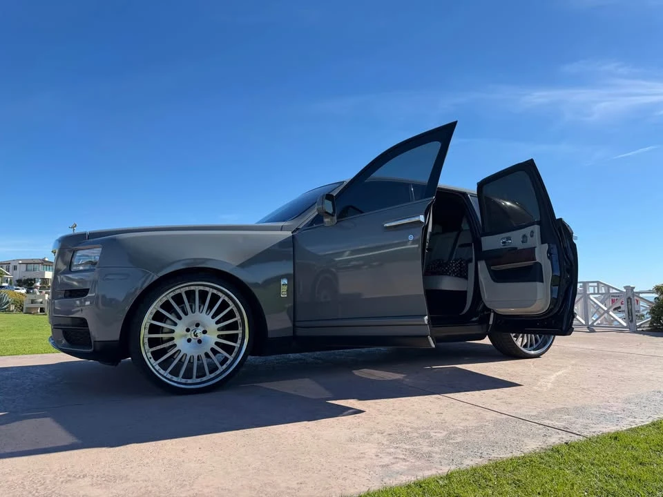2019 Rolls-Royce Cullinan - Image 4 of 19