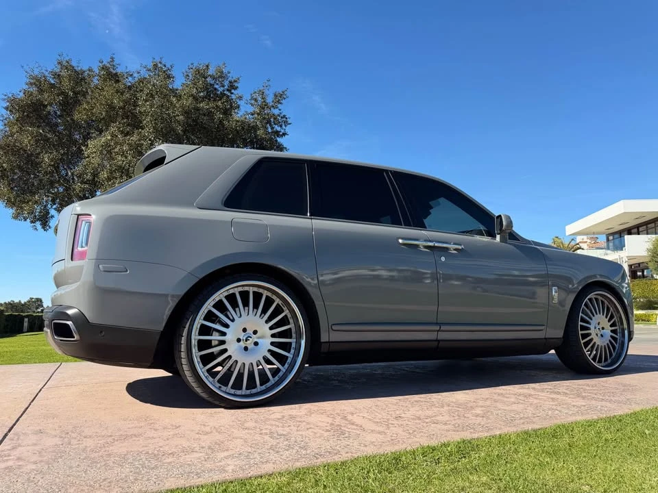 2019 Rolls-Royce Cullinan - Image 8 of 19
