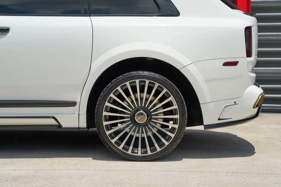 2019 Rolls-Royce Cullinan - Image 7 of 17