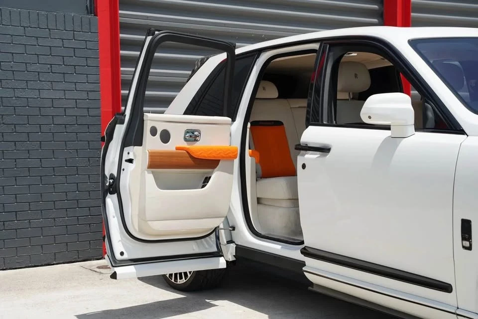 2019 Rolls-Royce Cullinan - Image 2 of 17