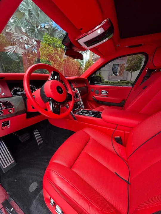 2019 Rolls-Royce Cullinan - Image 12 of 20