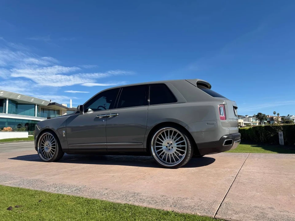 2019 Rolls-Royce Cullinan - Image 10 of 19