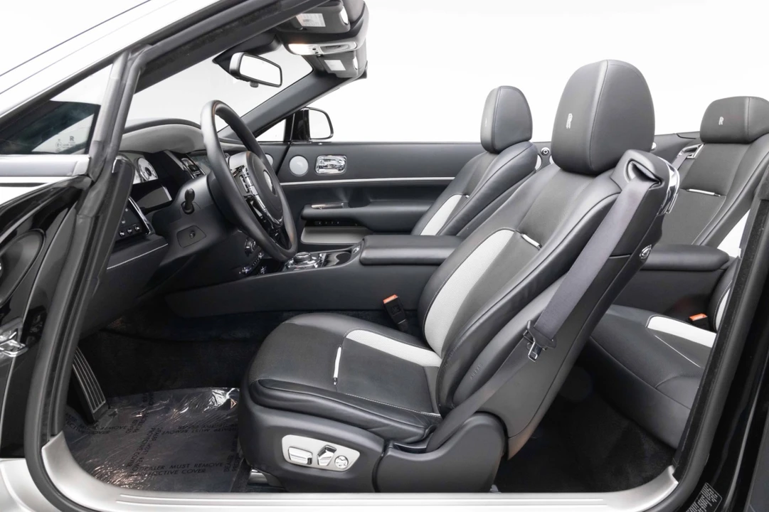 2019 Rolls-Royce Dawn - Image 16 of 31