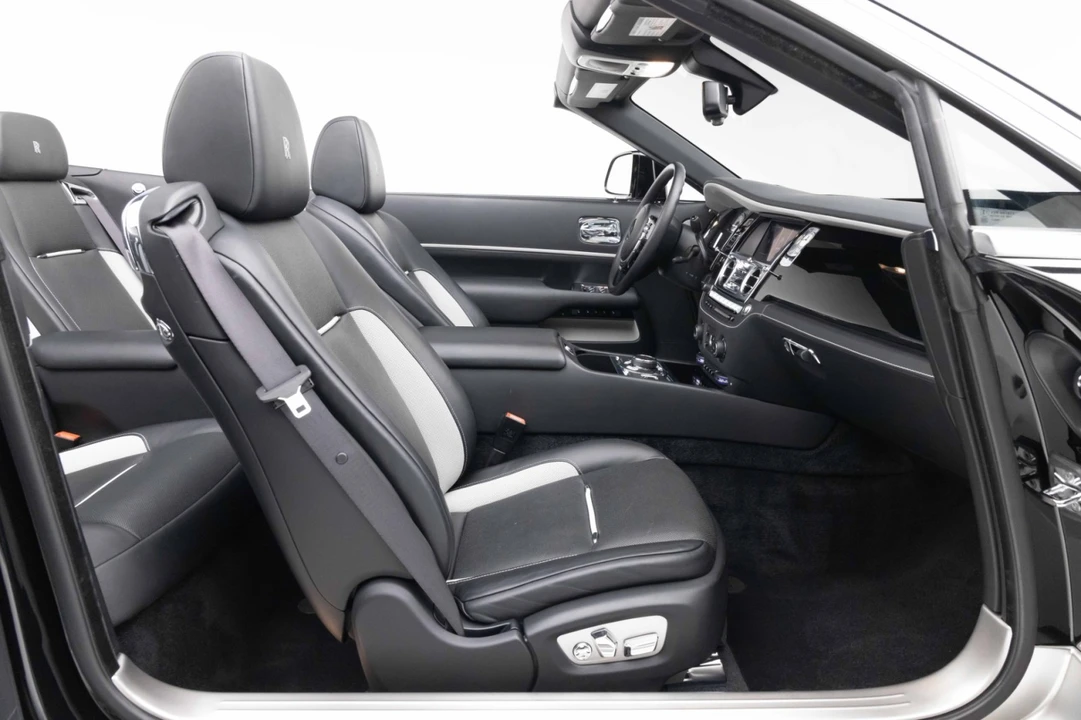 2019 Rolls-Royce Dawn - Image 14 of 31