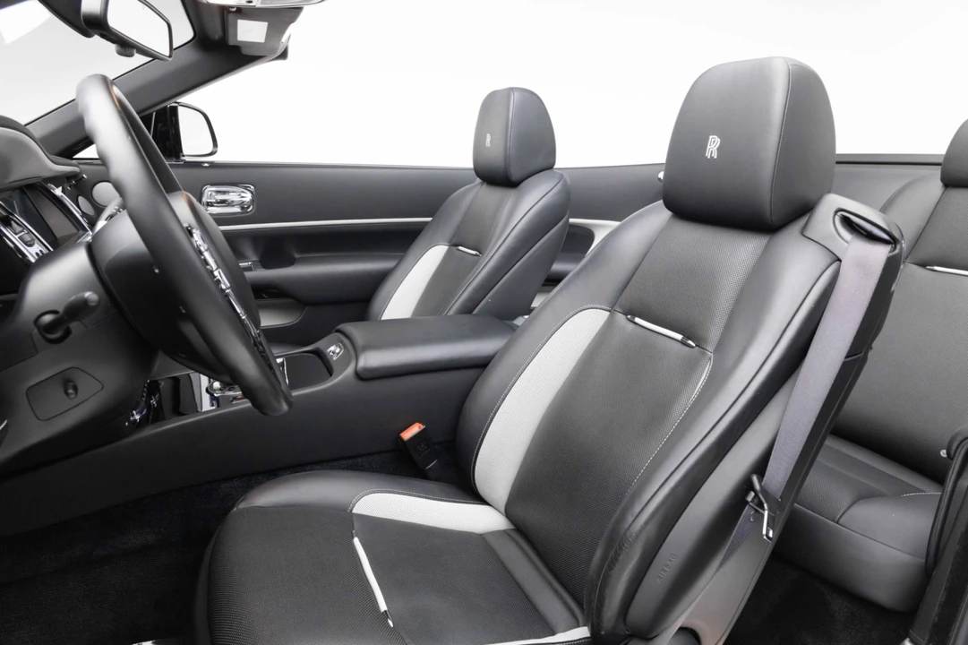 2019 Rolls-Royce Dawn - Image 8 of 31