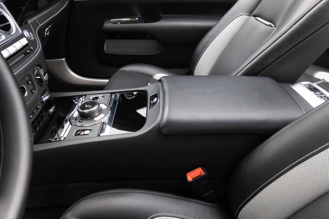 2019 Rolls-Royce Dawn - Image 28 of 31