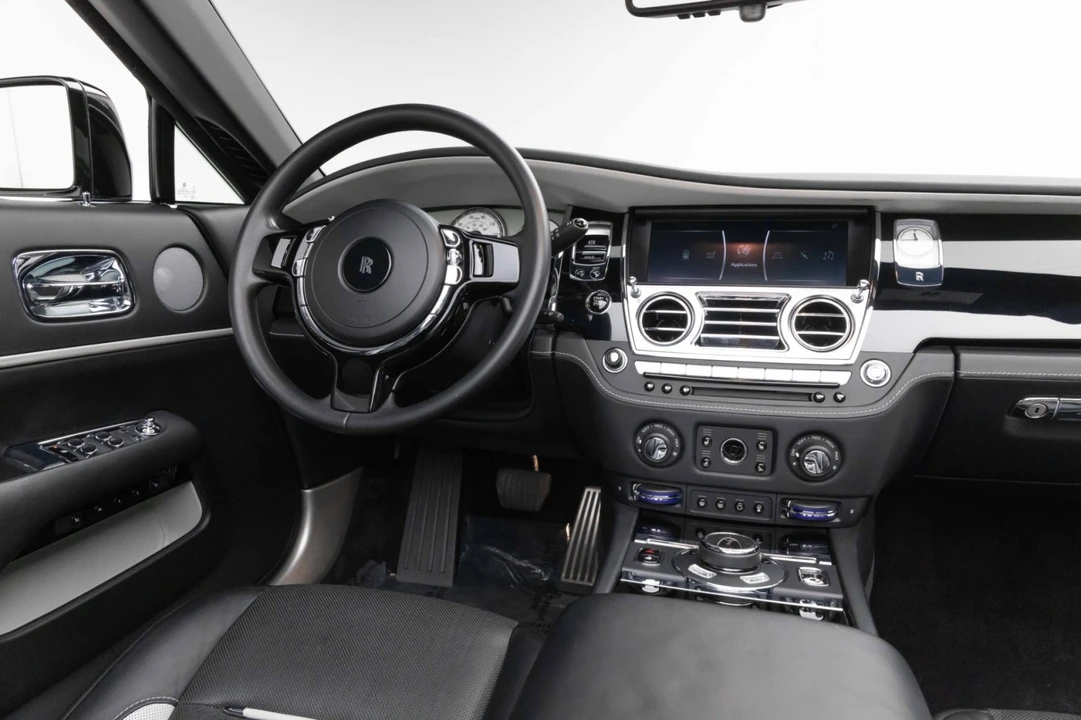 2019 Rolls-Royce Dawn - Image 12 of 31