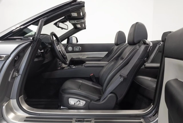 2019 Rolls-Royce Dawn - Image 23 of 24