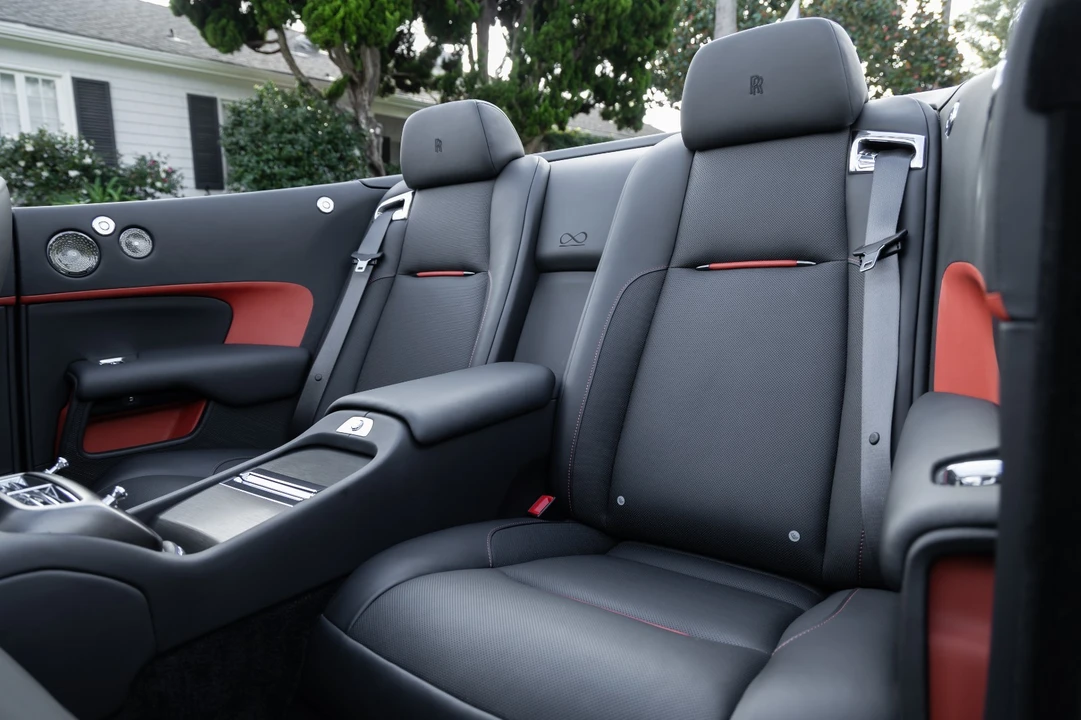 2019 Rolls-Royce Dawn Black Badge - Image 16 of 21