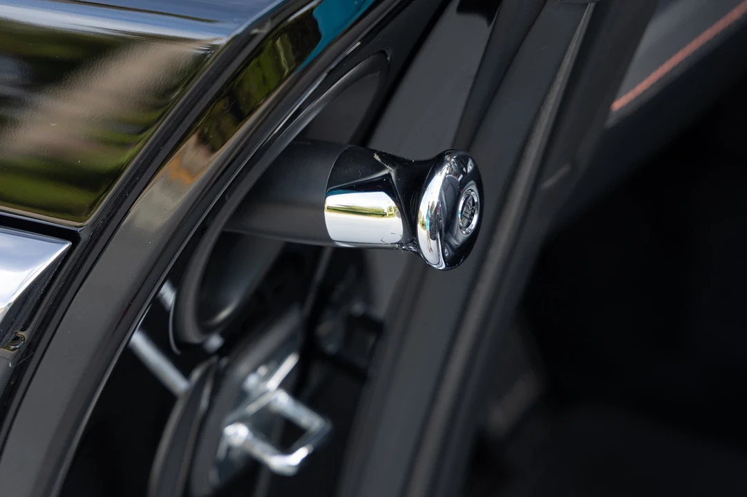 2019 Rolls-Royce Dawn Black Badge - Image 14 of 21