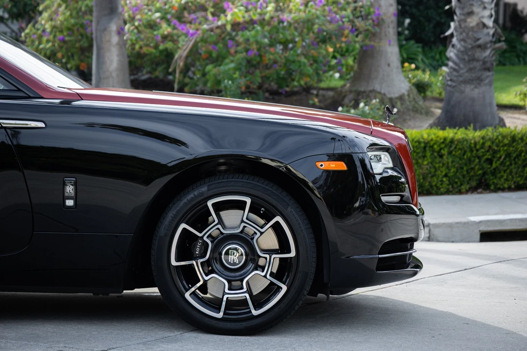 2019 Rolls-Royce Dawn Black Badge - Image 6 of 21
