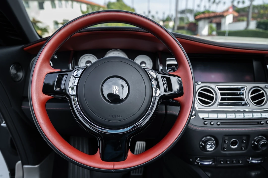2019 Rolls-Royce Dawn Black Badge - Image 19 of 21