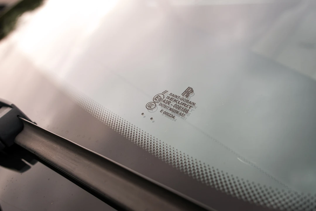 2019 Rolls-Royce Dawn - Image 26 of 31