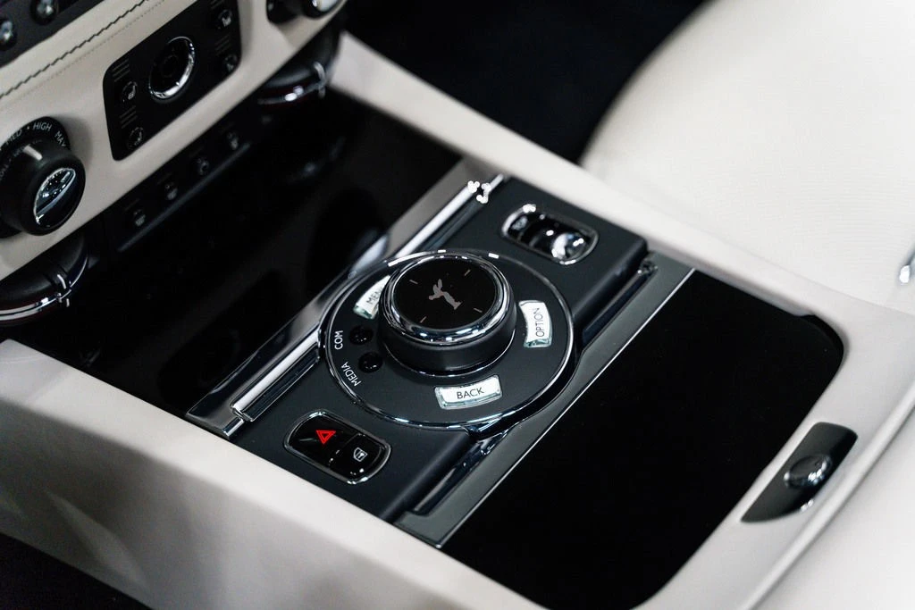 2019 Rolls-Royce Dawn - Image 9 of 24