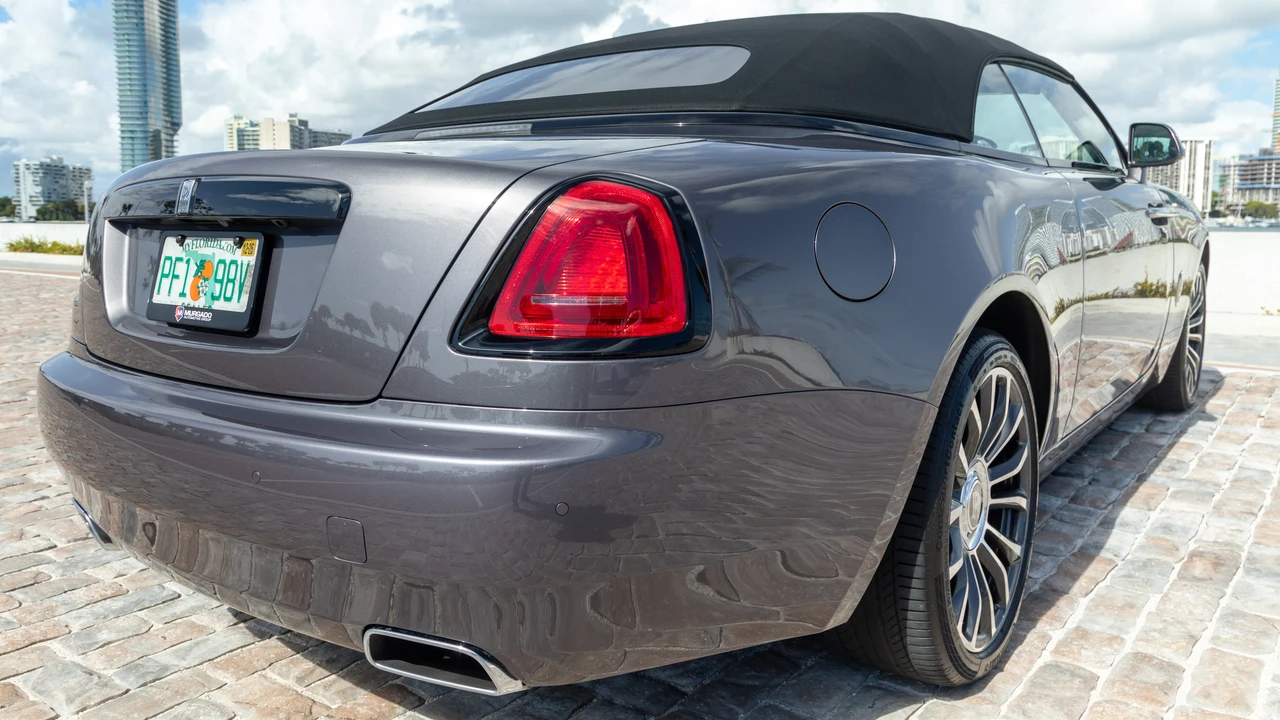 2019 Rolls-Royce Dawn - Image 23 of 31