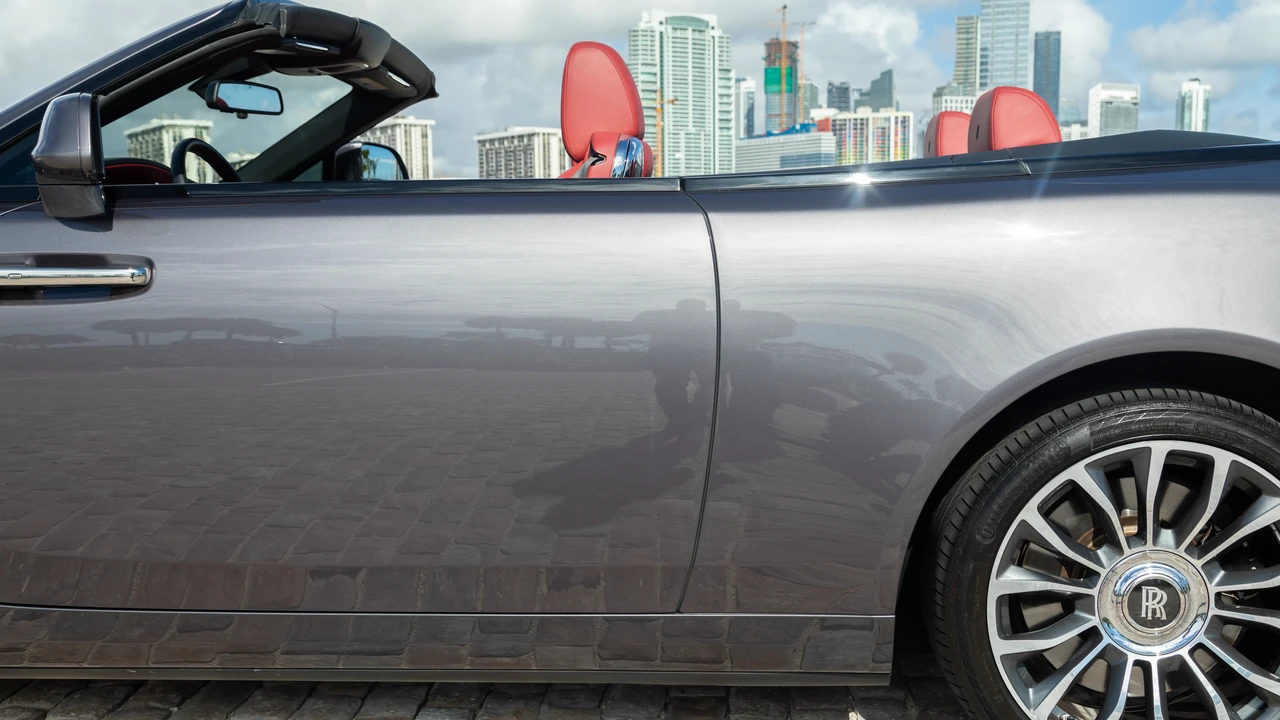 2019 Rolls-Royce Dawn - Image 25 of 31