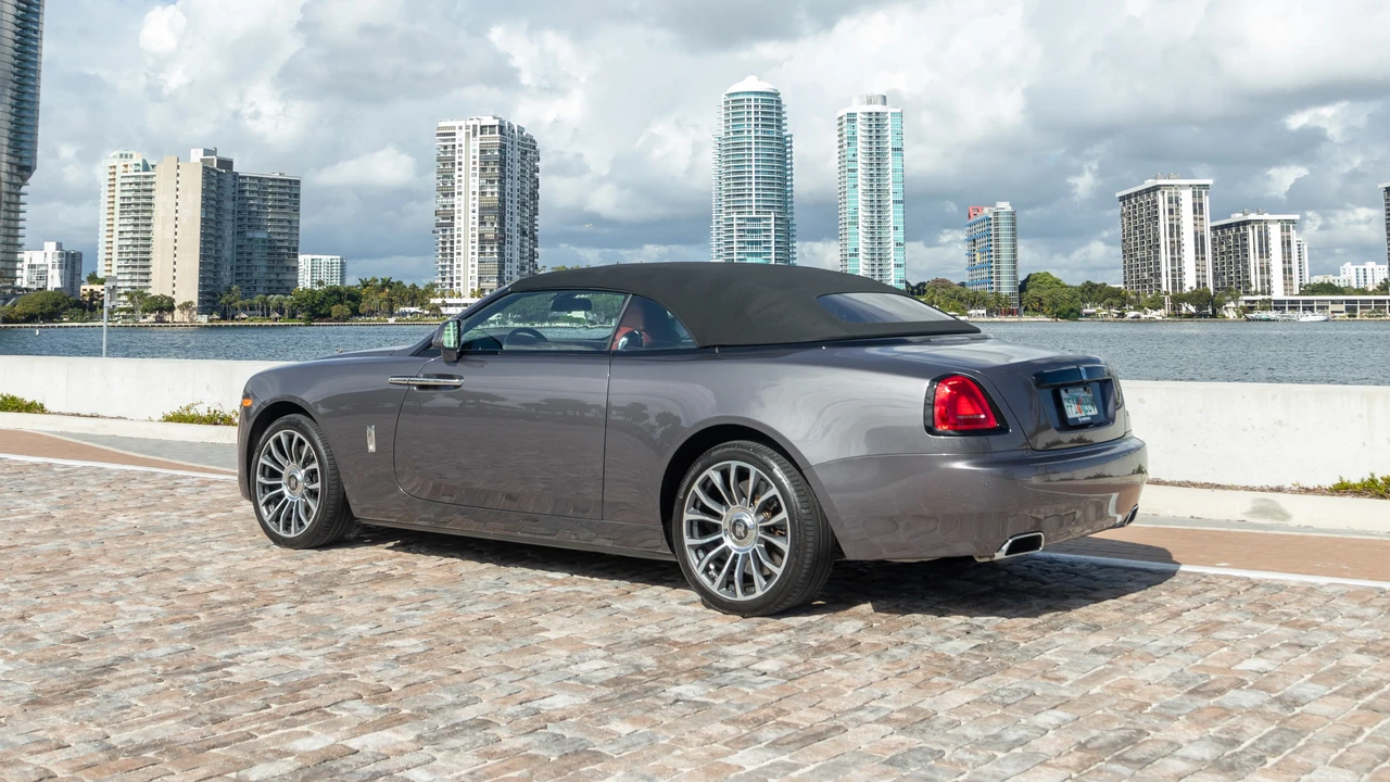 2019 Rolls-Royce Dawn - Image 18 of 31