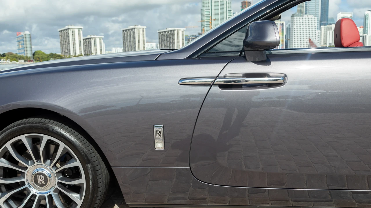 2019 Rolls-Royce Dawn - Image 24 of 31