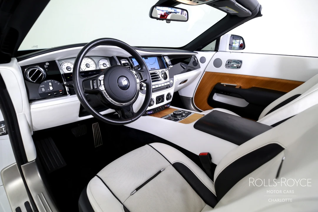 2019 Rolls-Royce Dawn - Image 4 of 12
