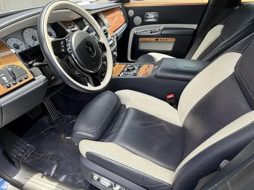 2019 Rolls-Royce Ghost 1st Gen - Image 10 of 16