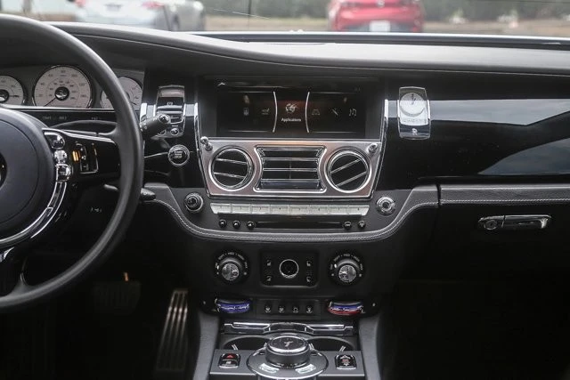 2019 Rolls-Royce Ghost 1st Gen - Image 11 of 12