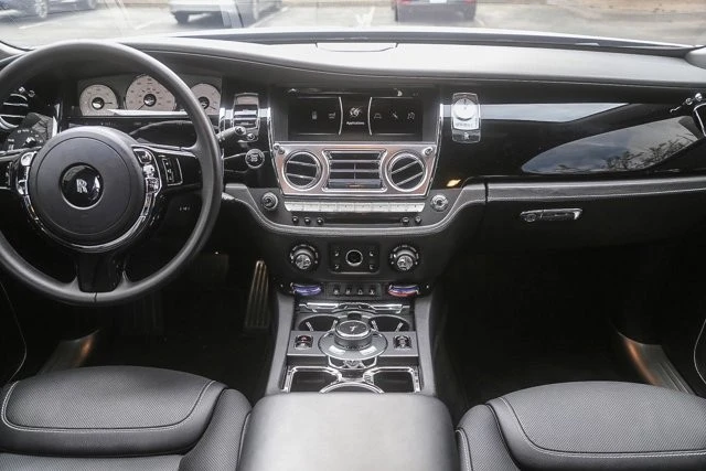 2019 Rolls-Royce Ghost 1st Gen - Image 10 of 12