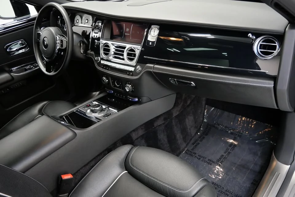 2019 Rolls-Royce Ghost 1st Gen - Image 9 of 14