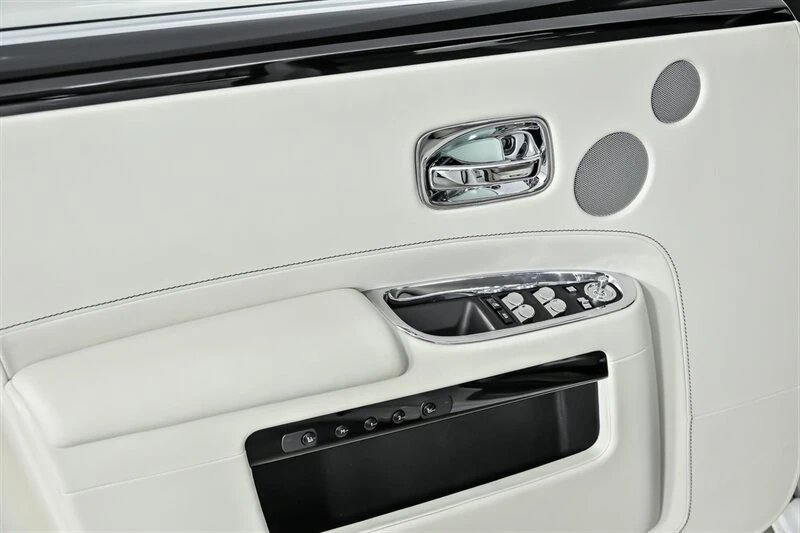 2019 Rolls-Royce Ghost 1st Gen - Image 18 of 21
