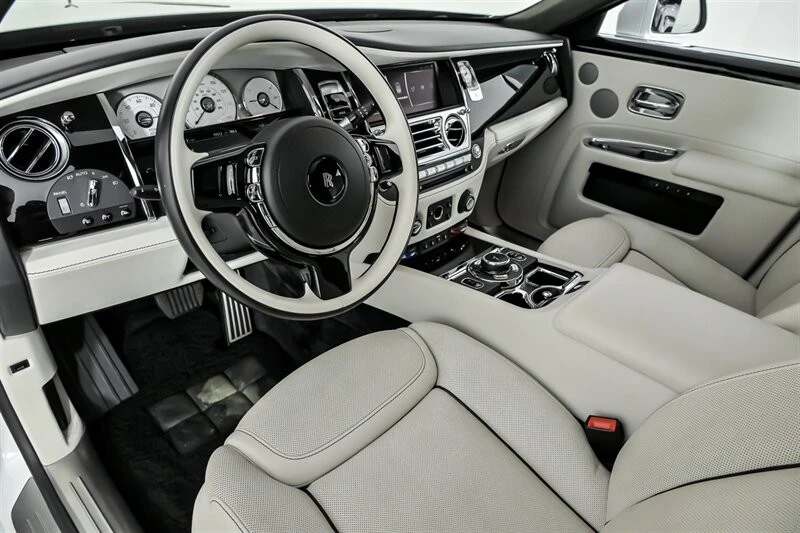 2019 Rolls-Royce Ghost 1st Gen - Image 20 of 21