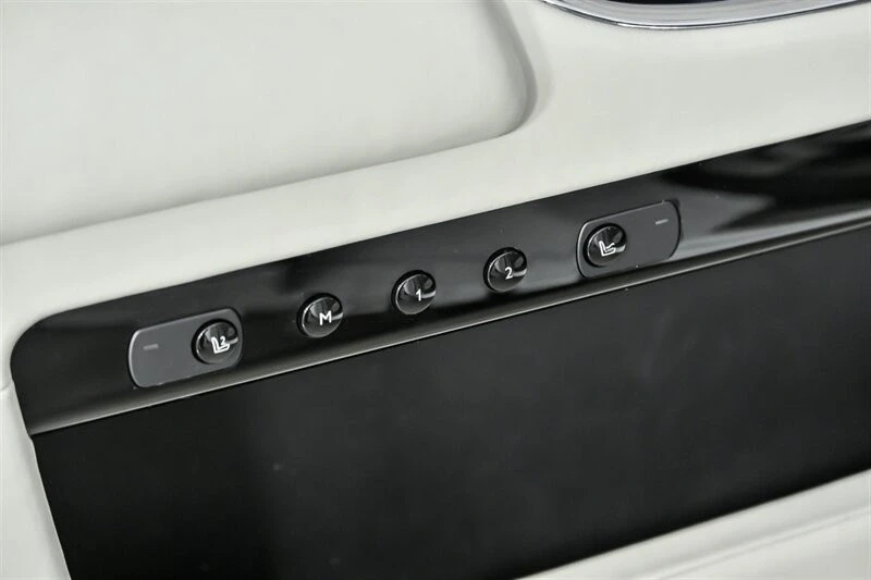 2019 Rolls-Royce Ghost 1st Gen - Image 19 of 21
