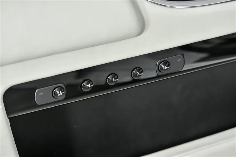 2019 Rolls-Royce Ghost 1st Gen - Image 19 of 21