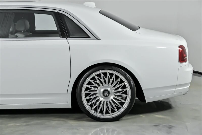 2019 Rolls-Royce Ghost 1st Gen - Image 9 of 21