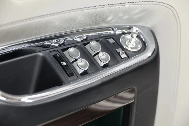 2019 Rolls-Royce Ghost 1st Gen - Image 19 of 31