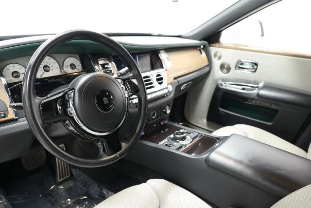 2019 Rolls-Royce Ghost 1st Gen - Image 2 of 31