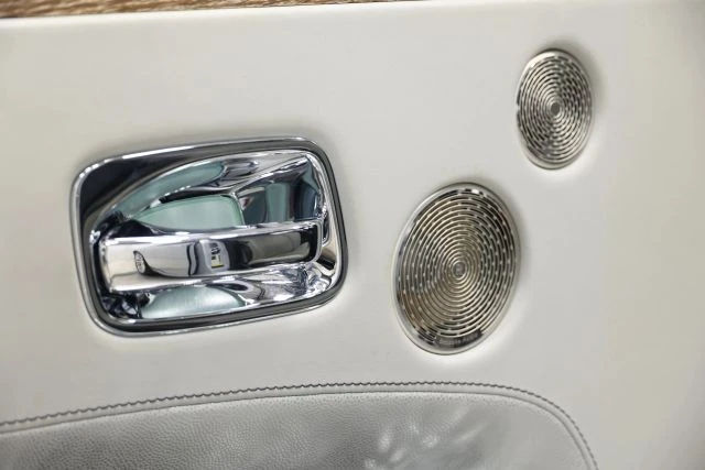 2019 Rolls-Royce Ghost 1st Gen - Image 17 of 31