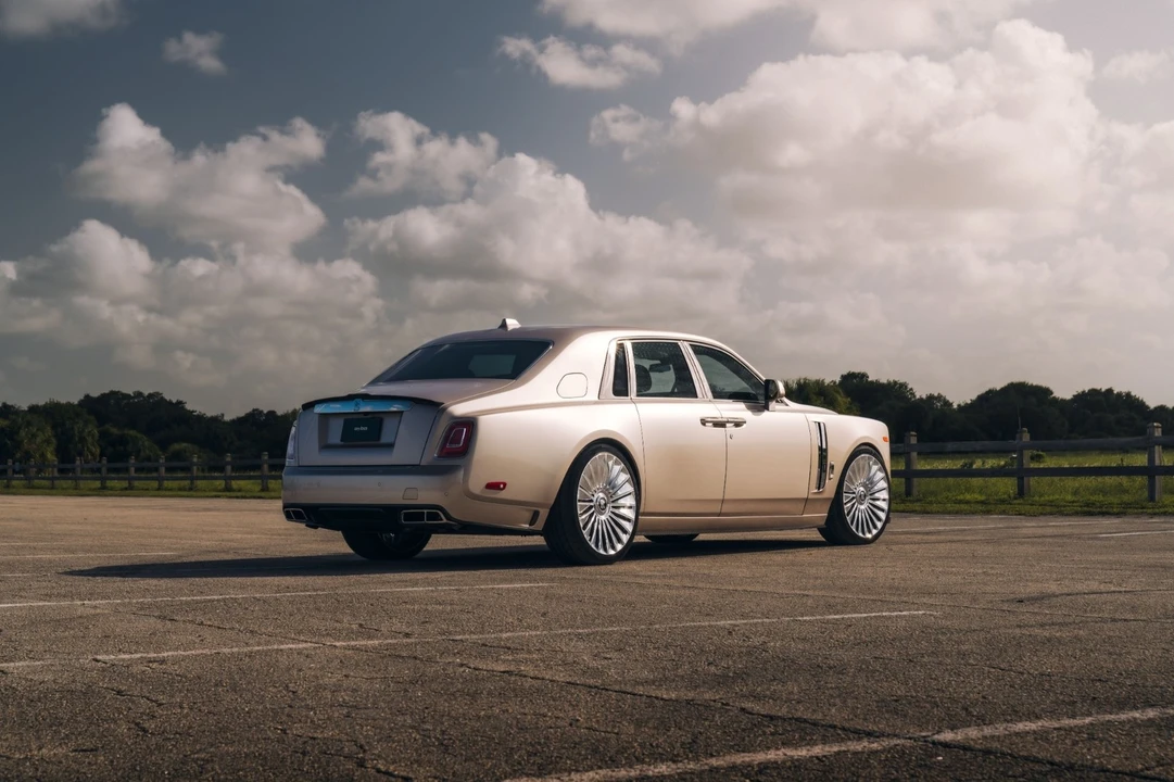 2019 Rolls-Royce Phantom VIII - Image 7 of 21