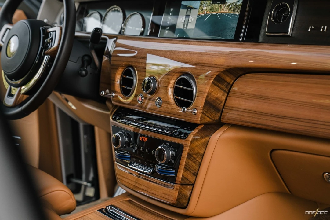 2019 Rolls-Royce Phantom VIII - Image 15 of 21