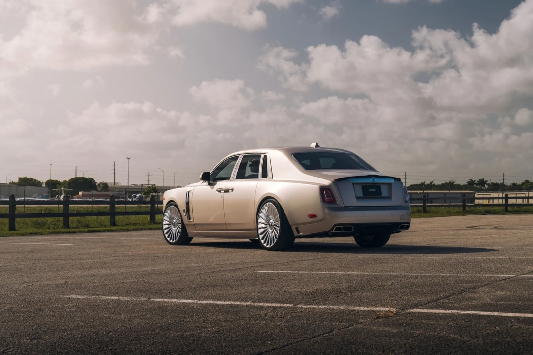 2019 Rolls-Royce Phantom VIII - Image 11 of 21
