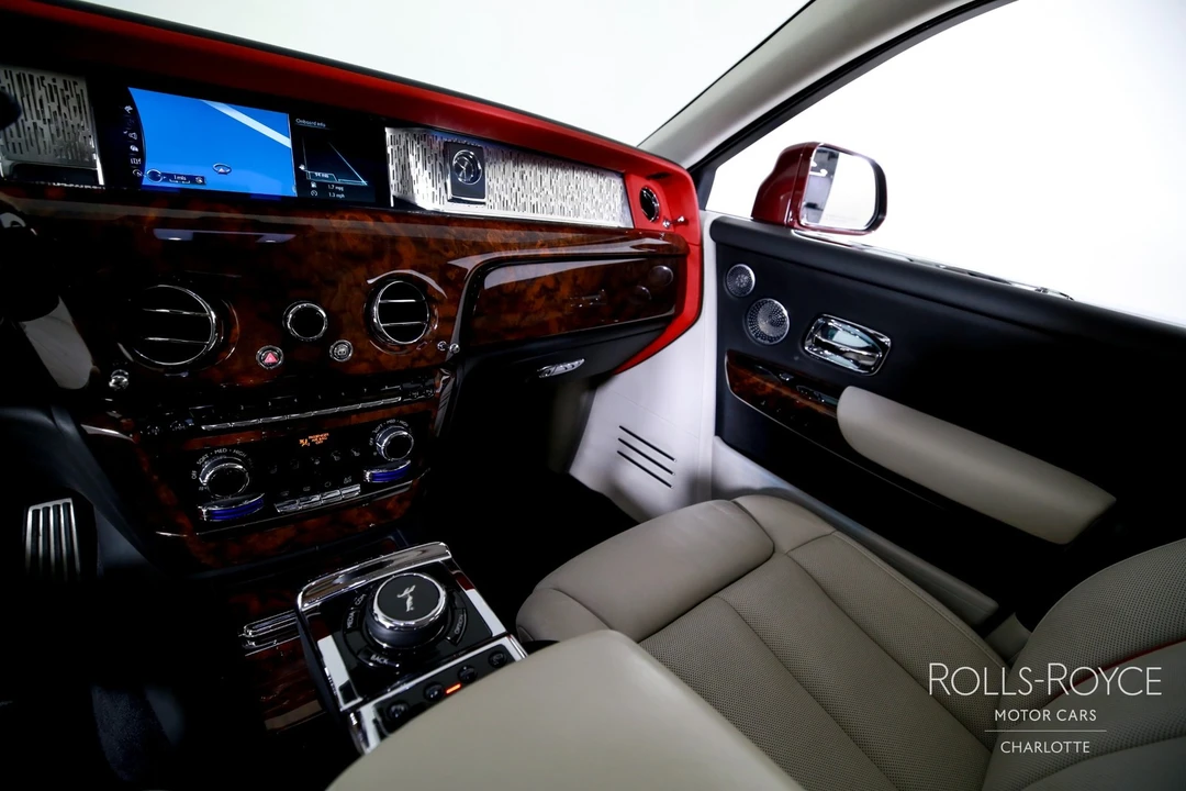 2019 Rolls-Royce Phantom VIII - Image 16 of 21