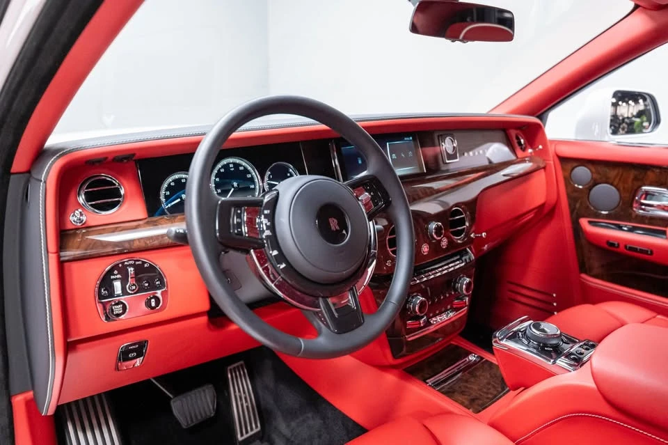 2019 Rolls-Royce Phantom VIII - Image 10 of 14
